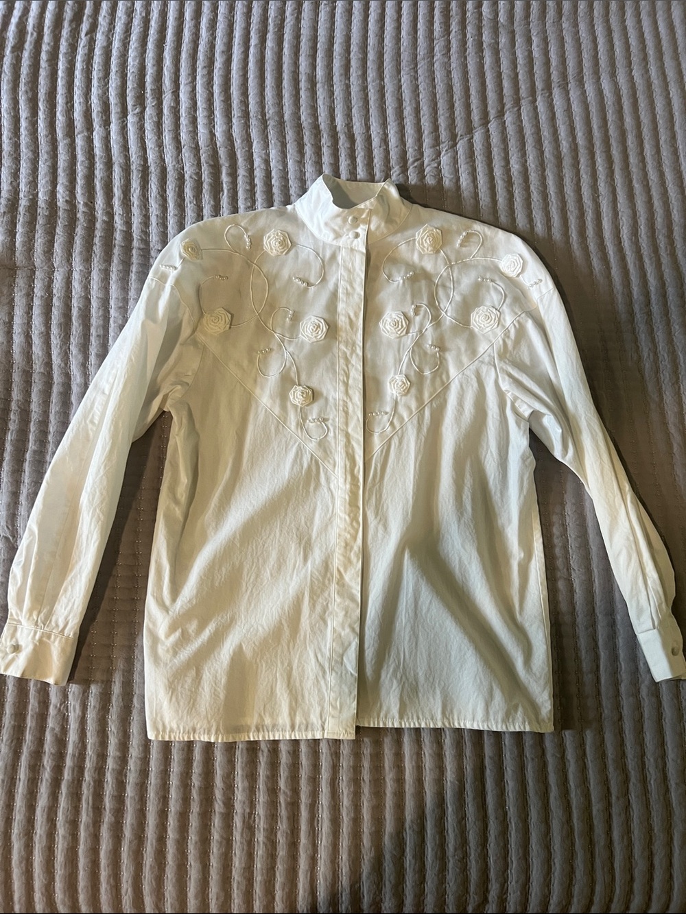 Vintage IB Diffusion Blouse White Embroidered Button-Up Western Style Size 6